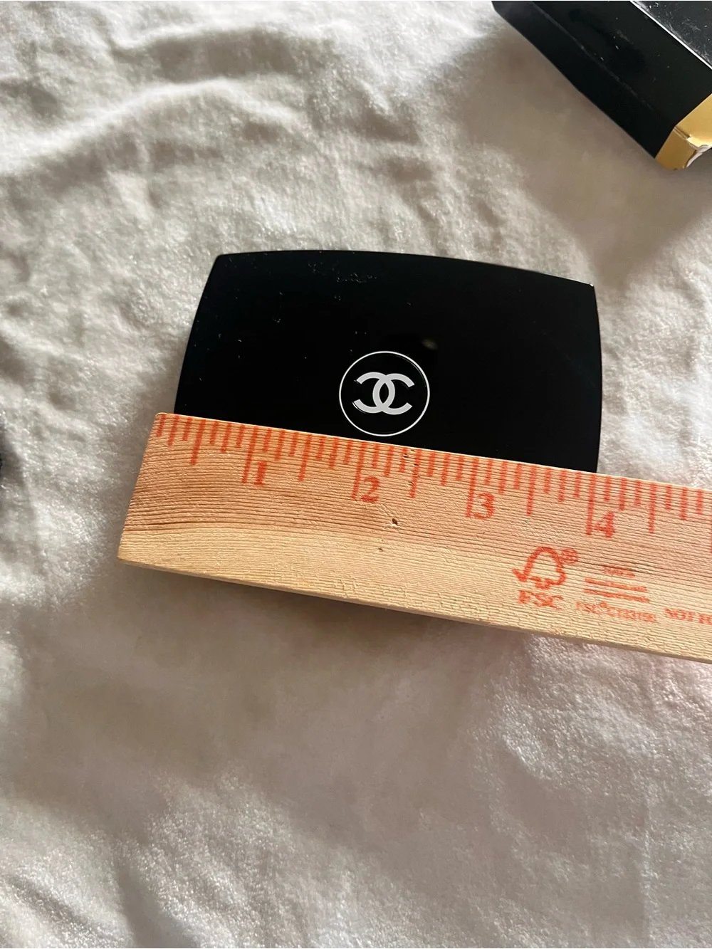 CHANEL Color Correcting Concealer Palette — Green, Peach, Yellow, Pink Shades